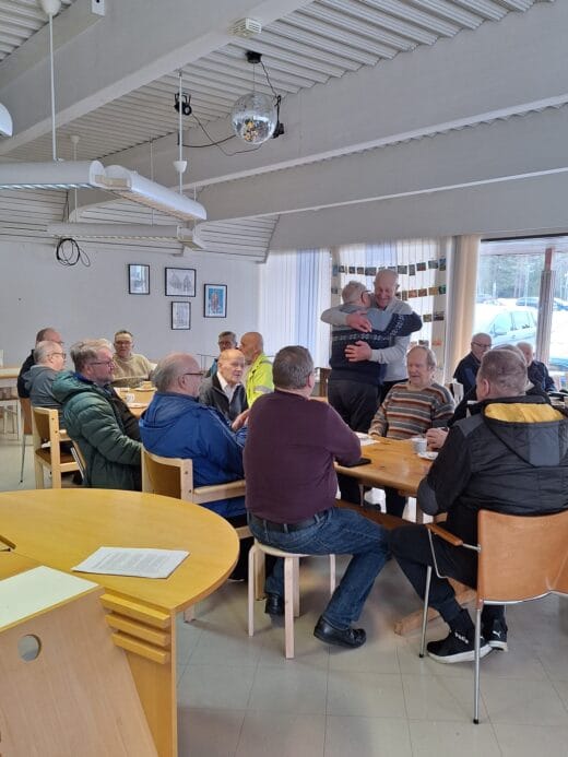 Onnittelut Armas Korkiakoskelle Aamuporinoissa